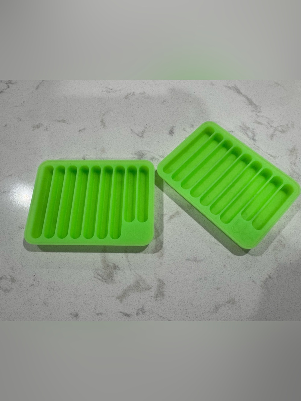 bkr White (2) & Lime Green (2) Ice Tube Trays (Set of Four)